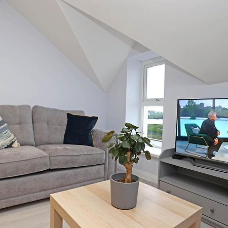 Entire Penthouse Apartment With Sea Views ポートラッシュ エクステリア 写真