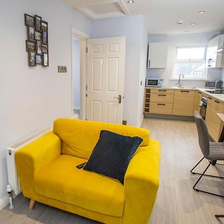 Entire Penthouse Apartment With Sea Views ポートラッシュ エクステリア 写真