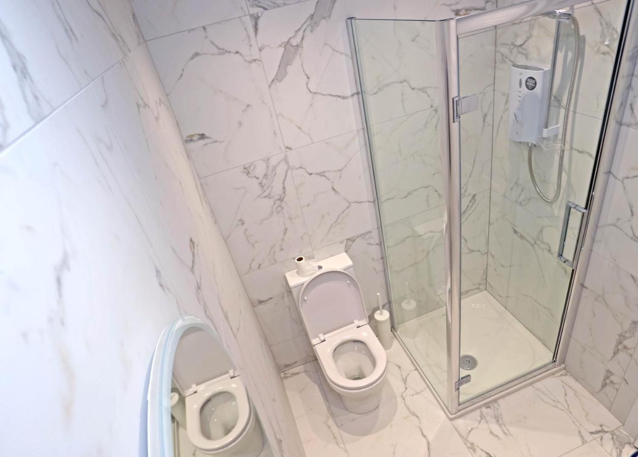 Entire Penthouse Apartment With Sea Views ポートラッシュ エクステリア 写真